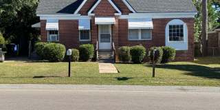 1-BEDROOM UNIT AVAILABLE NOW! Gallery 1
