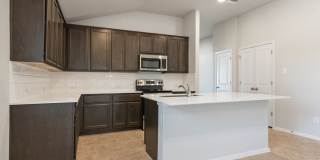 Gorgeous Newer Home with Country Feel in Lago Vista - Luxe life by the Lake Gallery 4