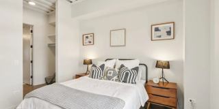 1222 West Jackson Gallery 9