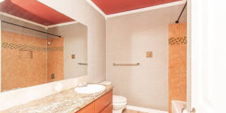 2001 Eisenhower Drive Gallery 10