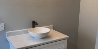 725 E Moreland Street Gallery 14