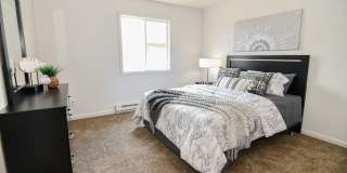 6th Ave W Grinnell Gallery 10