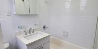 28 Grove St Gallery 4