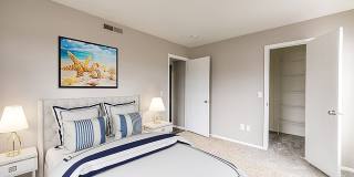 Runaway Bay Apartments Gallery 11