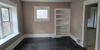 Charming 4-Bedroom Property in Prime Location Gallery 7