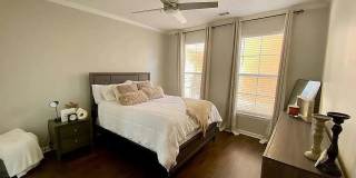 Room in 2 Bedroom Home at Perimeter Summit Blvd Gallery 4