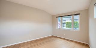 Updated 5-Bed Studio City Home on a Cul-de-Sac Gallery 15