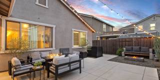 Newer Home on Large Corner Lot with Lots of Natural Light! Gallery 43