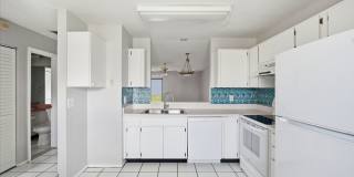 Quaint 2BR/2BA Citrus Park End Unit Condo in Hampton Park Gallery 13