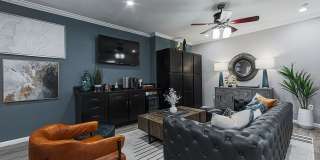 The Village at Bellaire Apartments Gallery 4
