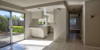 Ardenwood addentace area. Updated single family homes Gallery 10