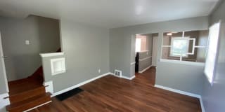 136 North Everett Avenue Gallery 3