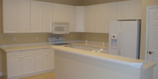 2 Bedroom/Office Courtyard Home in Bell Tower Park! Gallery 10