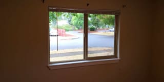 Spacious 4-Bedroom Home with Large Fenced Yard & Covered Patio Gallery 23