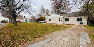 3 bedroom 1 bathroom house with large yard! 3 bedroom 1 bathroom house with large yard! Gallery 1