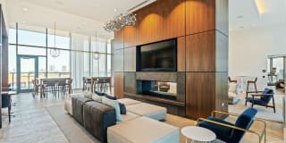 Elevate Lincoln Park Apartments Gallery 11