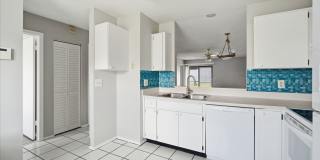 Quaint 2BR/2BA Citrus Park End Unit Condo in Hampton Park Gallery 11