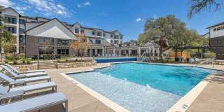 15223 N FM 620 Gallery 1