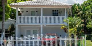 16990 NE 5th Ct Gallery 1
