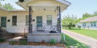 Charming & Cozy 1 Bed, 1 Bath Home in Tulsa | 850 Sq Ft Gallery 1