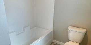 Beautiful 3 Bedroom Duplex with Garage! Gallery 16
