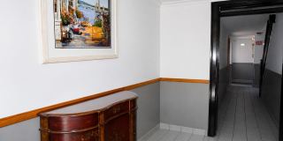 6018 N PAULINA Street Gallery 2