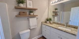 204 Waybill Circle Gallery 6