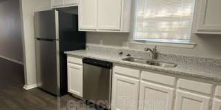 1302 Berry Dr Gallery 1
