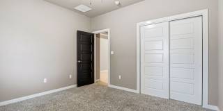 BEAUTIFUL FAR EAST HOME RIGHT OFF I-10, PET FRIENDLY WITH NO BREED RESTRICTIONS Gallery 6