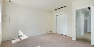 Three Bedroom Graduate Hospital Home with Roof Deck! Gallery 14
