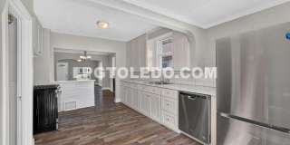 544 Woodsdale Ave. Gallery 15