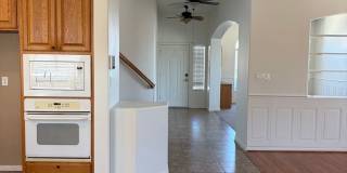 Spacious 5 Bedroom, 3 Bathroom Home in Stockdale Ranch Villas! Gallery 10