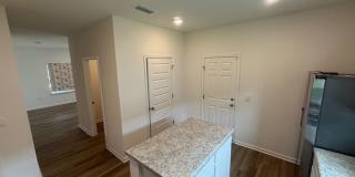 Beautiful 3/2 Single Family house with 2 car garage Gallery 4
