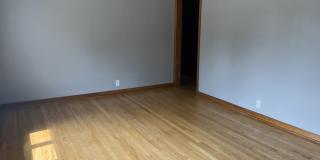 309 4th St Gallery 3