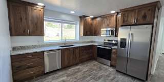 114 100 E Gallery 3
