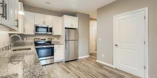 9 Steele Boulevard unit: 201 Gallery 1