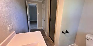 Charming 3 Bed 2 Bath Home with Bonus Den and Detached Garage Gallery 14