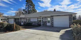 915 Northwest Ash Avenue Gallery 1