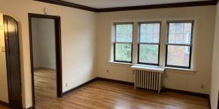 Charming Brick Historic Apartment in the Heart of Vibrant Hamline-Midway Gallery 2