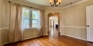 Charming House  with Large yard Gallery 25