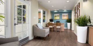 eaves Warner Center Gallery 18