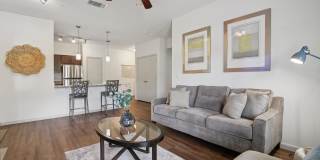 Crenshaw Grand Apartments Gallery 2
