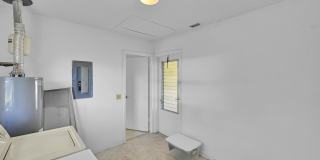 160 NE Bracken Road Gallery 19