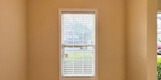 3 Bed 2.5 Bath Townhome with New Flooring and Paint Gallery 9