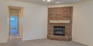 Lawncare Included! Gated Garden Home in Vintage Gardens! Gallery 13
