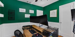 2605 S MANHATTAN AVENUE Gallery 32