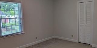 1108 Friendly Road Gallery 12