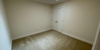 Townhouse / Burlington Gallery 19