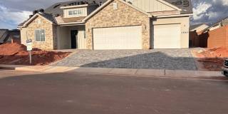 Beautiful 4 bed 3 bath home in Coral Canyon Gallery 1