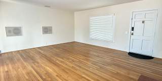 810 Martin Street Gallery 27